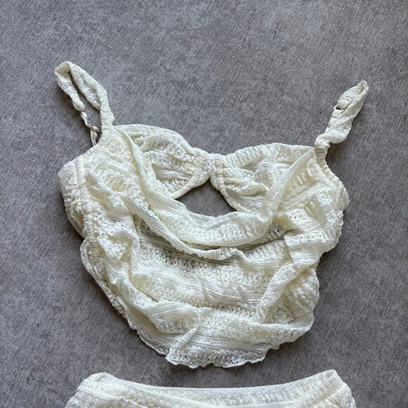 Bydee Lace Set - Picture 2 of 6